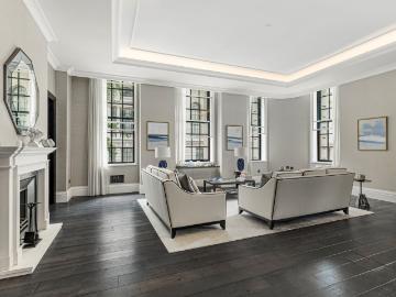 Unique two bedroom apartment in Whitehall Place