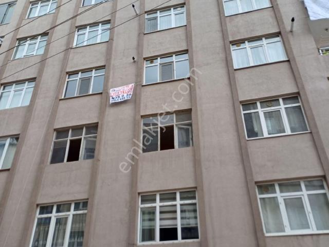 Unkapanı Mah. 2.kat 2+1 Boyalı
