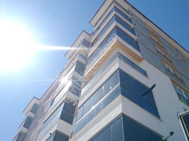 Ünlü Emlaktan Bahçeşehir Koleji Yanında Eşyalı Kiralık 2+1 Daire