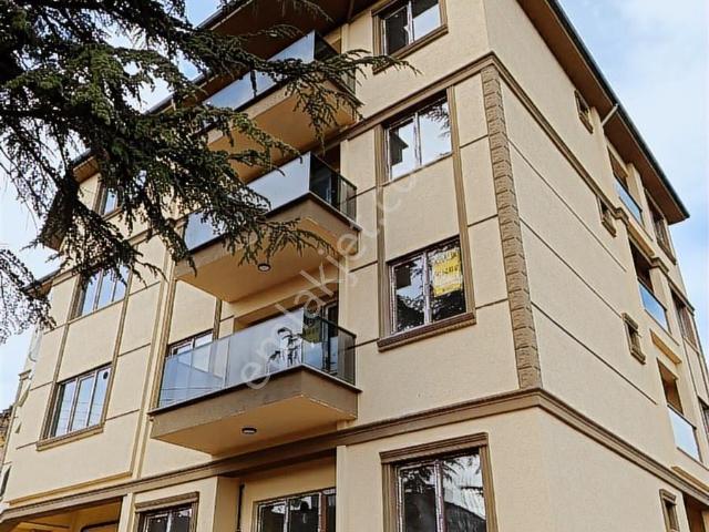 Ünlü Emlaktan Bahçeli Öğretmen Evleri Mevkii 2+1 Kiralık Daire