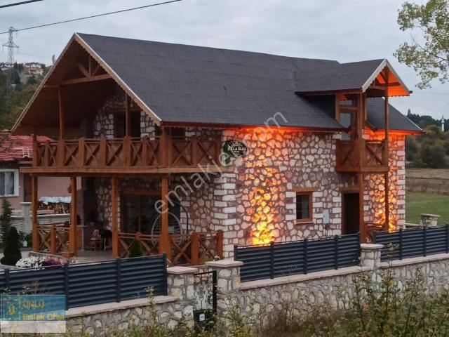 Ünlü Emlaktan Ilgaz Dağı Manzaralı Özel Yapım Müstakil Taş Villa