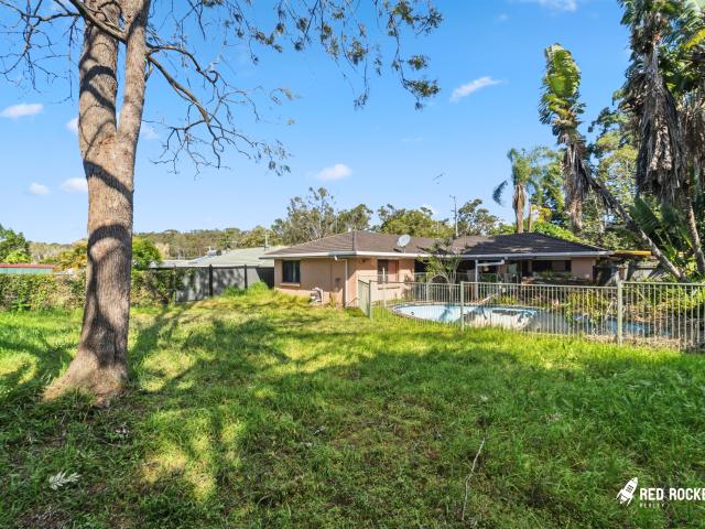 Unlock the Potential Renovate or Rebuild – Prime Location, Perfectly Flat Block