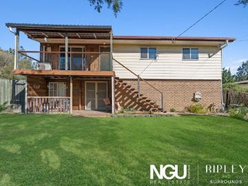 Unlock the Potential Renovator's Dream on 809m²
