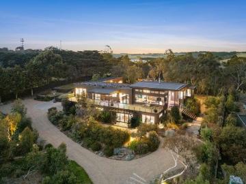 UNPARALLELED COASTAL LIVING WITH SPECTACULAR OCEAN VIEWS!