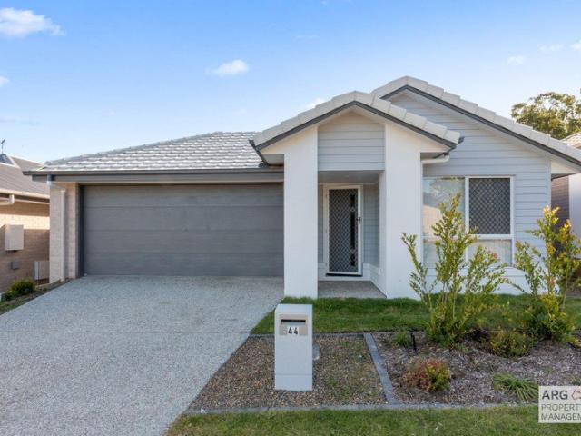 Unparalleled Family Residence in the Highly Desirable Waterlea Estate Gateway to Seamless Road Connectivity