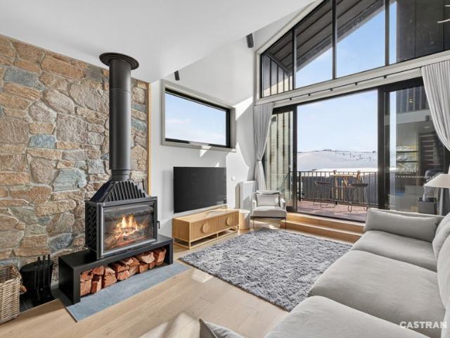 Unrivalled Alpine Luxury in Premier Freehold Address