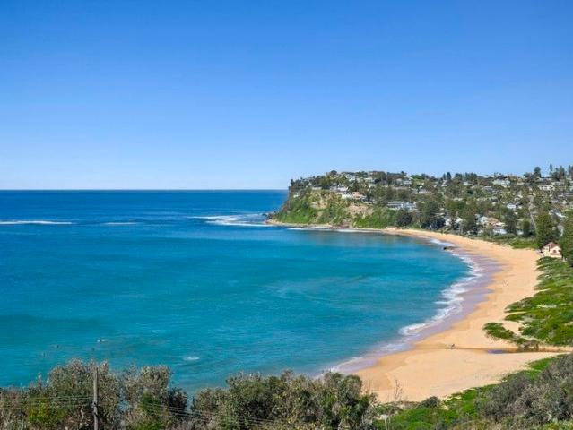 Unrivalled beach and ocean views