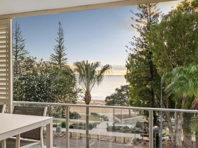Unrivalled Coastal Luxury and Stunning Moreton Bay Views in an Executive Scarborough Sanctuary