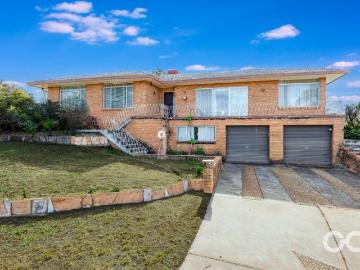 Unrivalled easterly views and unlimited potential on the best block in Parkes