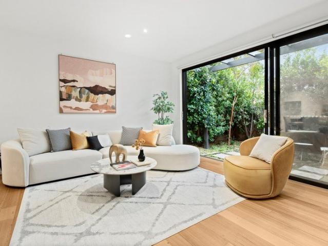 Unrivalled elegance in prestigious position