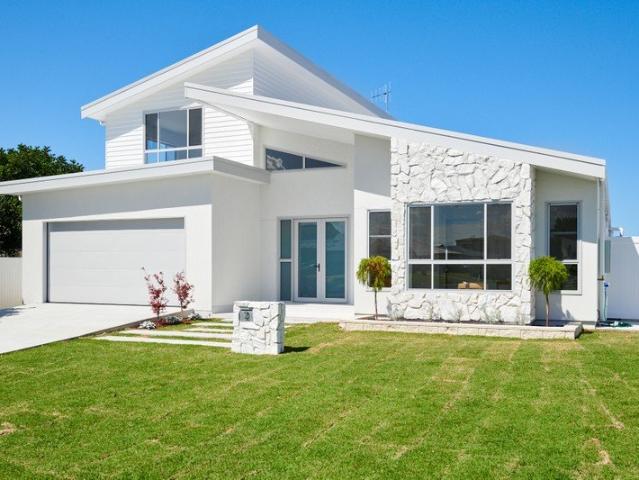 Unrivalled Luxury on the Harrington Waters