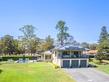 Cockle Creek, Newcastle - Terrace, Fireplace