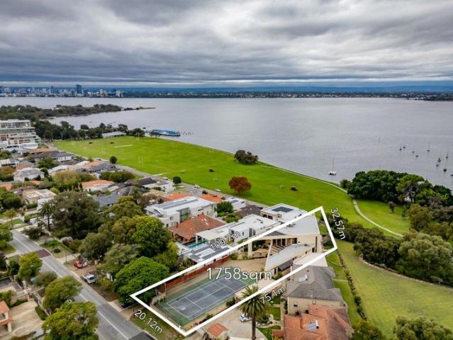 Unrivalled River & City Views