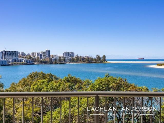 UNRIVALLED SPACE & COASTAL VIEWS