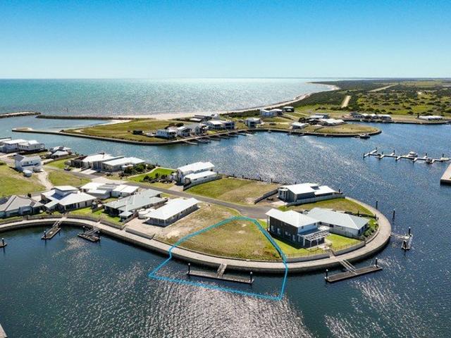 Unrivalled Waterfront Luxury with Private Pontoon Berth