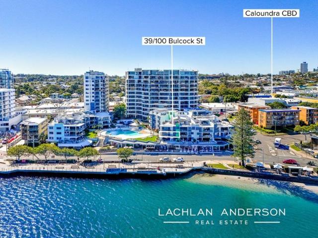 UNSURPASSED LOCATION, VIEWS & LIFESTYLE