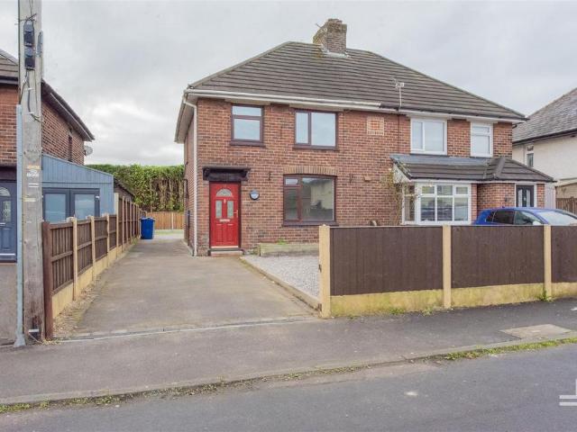 Unsworth Avenue, Warrington WA3 3 bed semi detached house to rent £1,250 pcm £288 pw