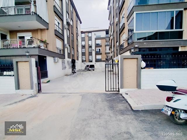 ÜNSAL EN YENİ YAPILAN SİTEDE 2+1 AYRI MUTFAKLI
