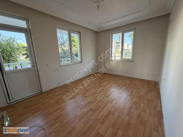 Ünsal'da Kiralık 2+1 Site İçi Daire: 80m², Yüksek Giriş