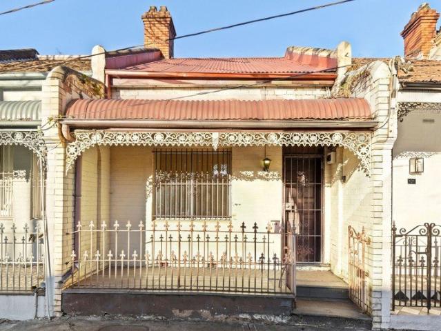 Untapped Potential in a Prime Redfern Pocket