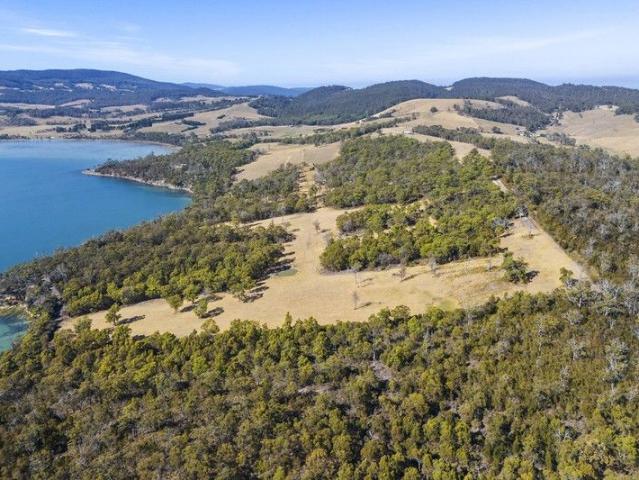 Untapped potential on Tasmania's coastal frontier