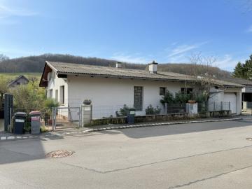 6 Zimmer ruhige Lage ebener Garten!