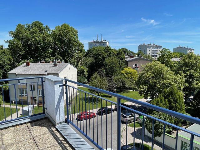 Untersievering Dachgeschossmaisonette in Top Grünruhelage