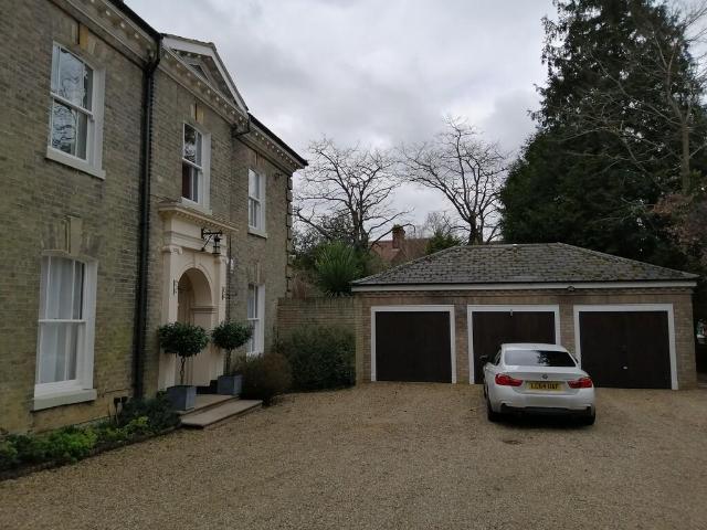 Unthank Road 2 bed flat to rent £1,250 pcm £288 pw