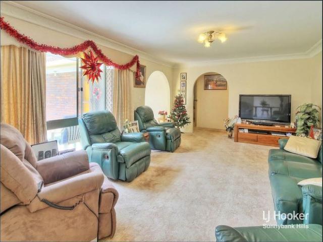 Unveil Your Next Home: Tranquil 3 Bed Oasis with Modern Amenities
