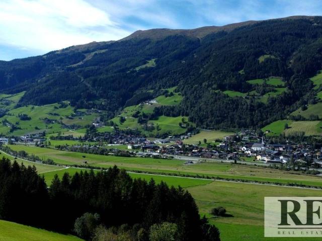 Unverbaubare, ruhige Panoramalage Ihr Rückzugsort in den Bergen Neuwertiges, großes Wohnhaus