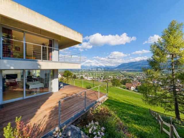 Unverbaubarer Weitblick über das Rheintal