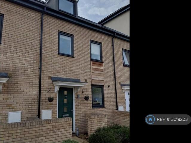 Unwin Square, Cambridge, CB4 3 bed terraced house to rent £1,800 pcm £415 pw
