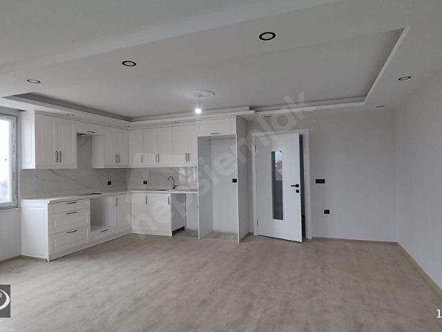 ÜNYE UMUT EMLAK'TAN ATATÜRK MAH. GÜZEL KONUMDA ASANSÖRLÜ DOĞALGAZLI 3+1175 M2 SATILIK DUBLEKS DAİRE