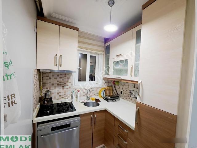 Üsküdar Merkeze Yakın Sıfırlanmış Satılık 2+1 Daire 1.kat