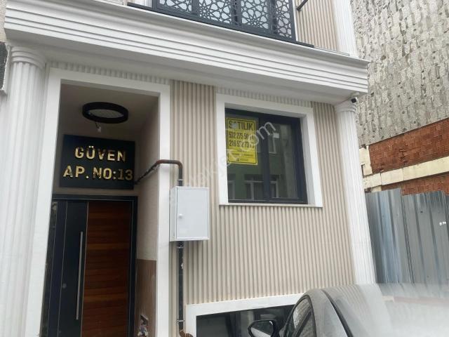 Üsküdar Miroğlu Sk.da 2+1 Sıfır Ters Dubleks Satılık Daire