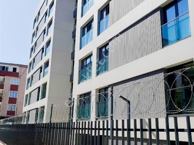 Üsküdar Altınköy Sitesinde Sıfır 3+1 90 M² Net Ara Kat