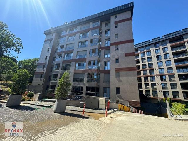 ÜSKÜDAR ALTUNİZADE VALİDEBAĞ SİTESİNDE ARA KAT KIRALIK 3+1 DAİRE
