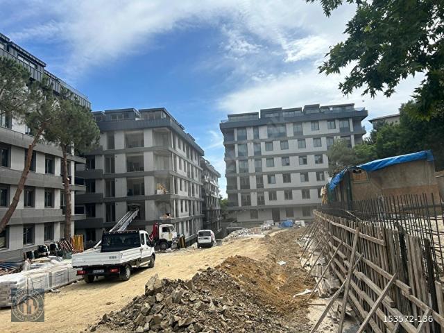 ÜSKÜDAR ALTUNİZADE 3+1 SİTE'DE EBEVEYN BANYOLU ARAKAT SATILIK