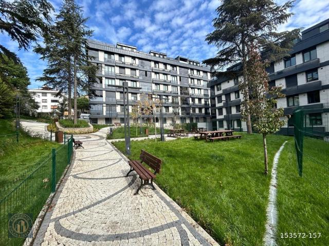 ÜSKÜDAR ALTUNİZADE'DE MERKEZİ KONUM SİTE İÇİNDE 3+2 DUBLEKS