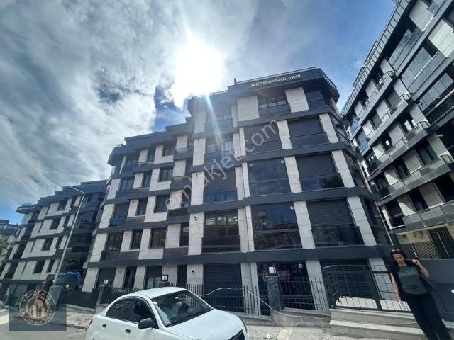Üsküdar Altunizade Site 1+1 Ara Kat Satılık Daire