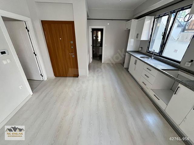 ÜSKÜDAR BULGURLUDA METROYA 7 DK YÜRÜME MESAFESİ SATILIK DAİRE
