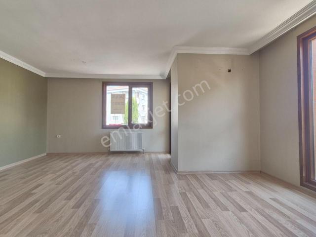 Üsküdar Bosna Bulvarı Cadde Üstü 2+1 Kiralık Daire Enta Emlak