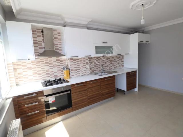 Üsküdar Cumhuriyette Kiralık 3+1 Daire