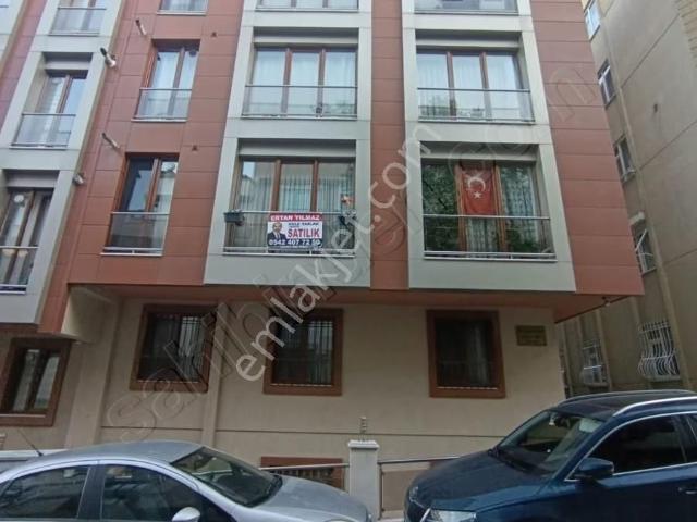 Üsküdar Cumhuriyet Mahallesinde Özel Yapım 2+1 Lüks Daire