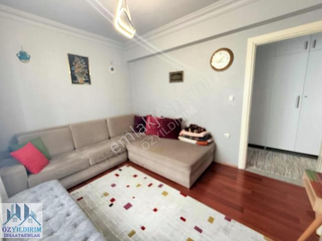Üsküdar Cumhuriyet'de Satlık 3+1, 130m² Asansörlü Daire