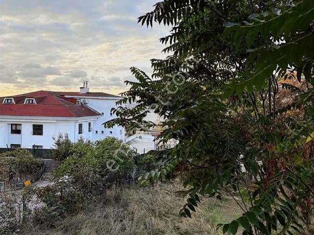 Üsküdar Da Boğaz Manzaralı Kat Mülkiyetli Komple Satılık Bina
