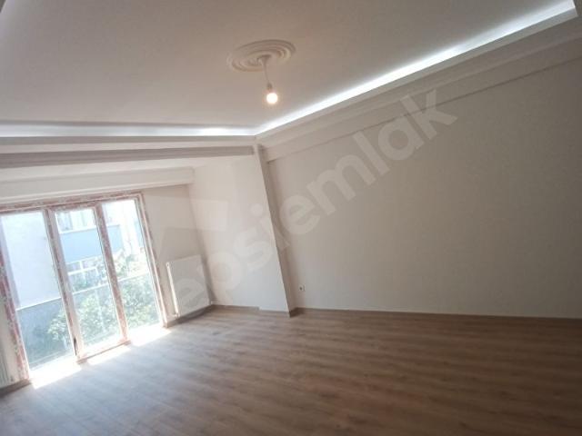 ÜSKÜDAR DA SIFIR 3+1 ASANSÖRLÜ DAİRE 130 N2 75 BİN TL