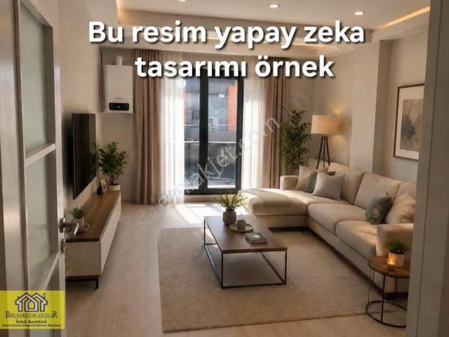Üsküdar Emar'ın Hemen Arkasında Kiralık 2+1 Arakat Daire
