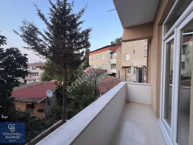Üsküdar Çengelköy Güzeltepe Kiralık 2+1 Daire Balkonlu Ferah