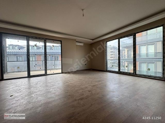 Üsküdar, Çengelköy Hasbahçe Evleri Sitesi Kiralık Dubleks Daire